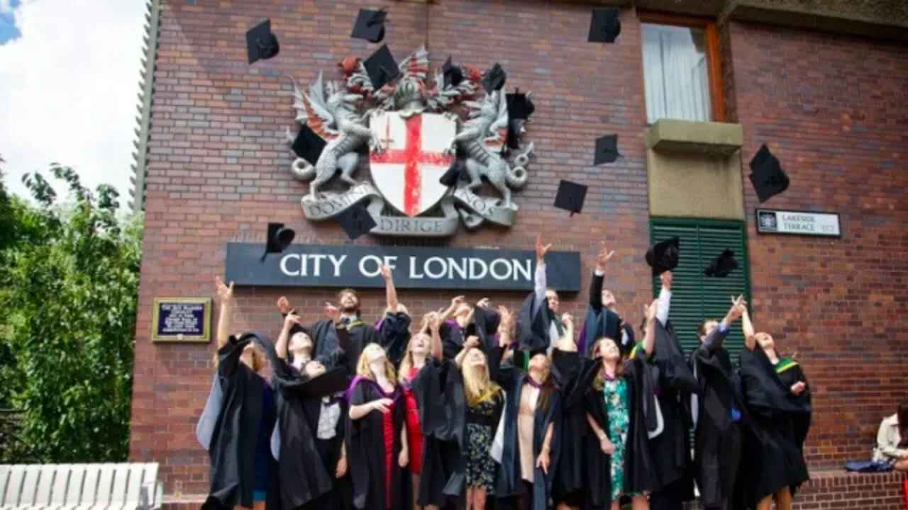 kuliah di london 