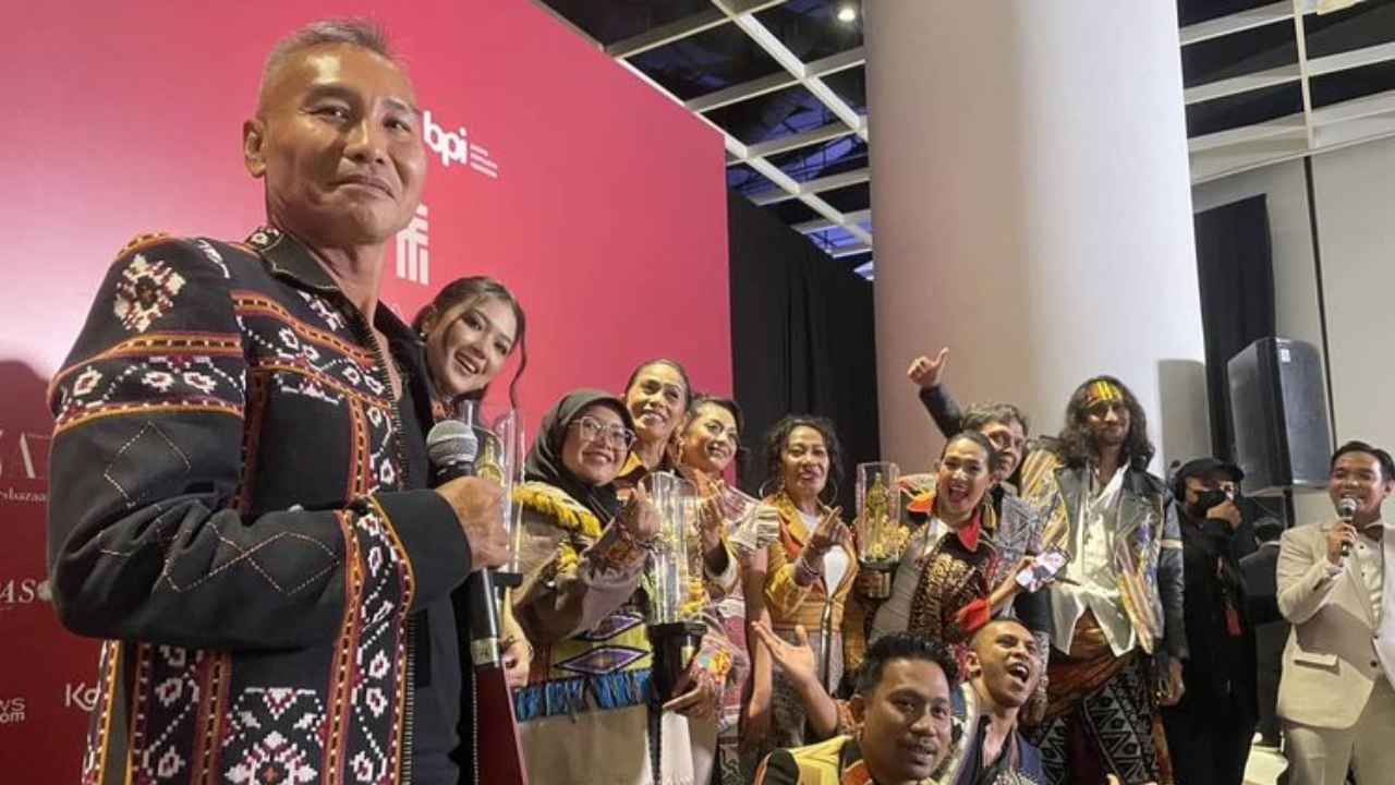 dukungan untuk women from rote island