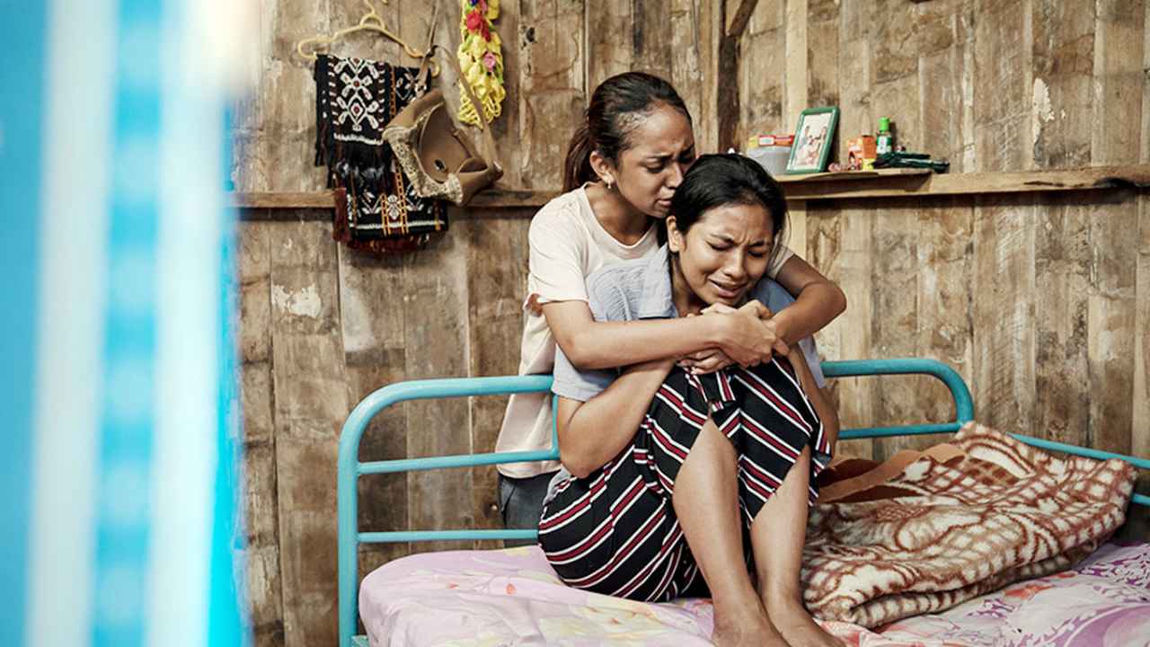 women from rote island